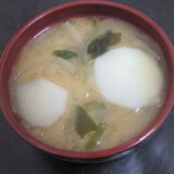 玉ねぎと里芋のお味噌汁